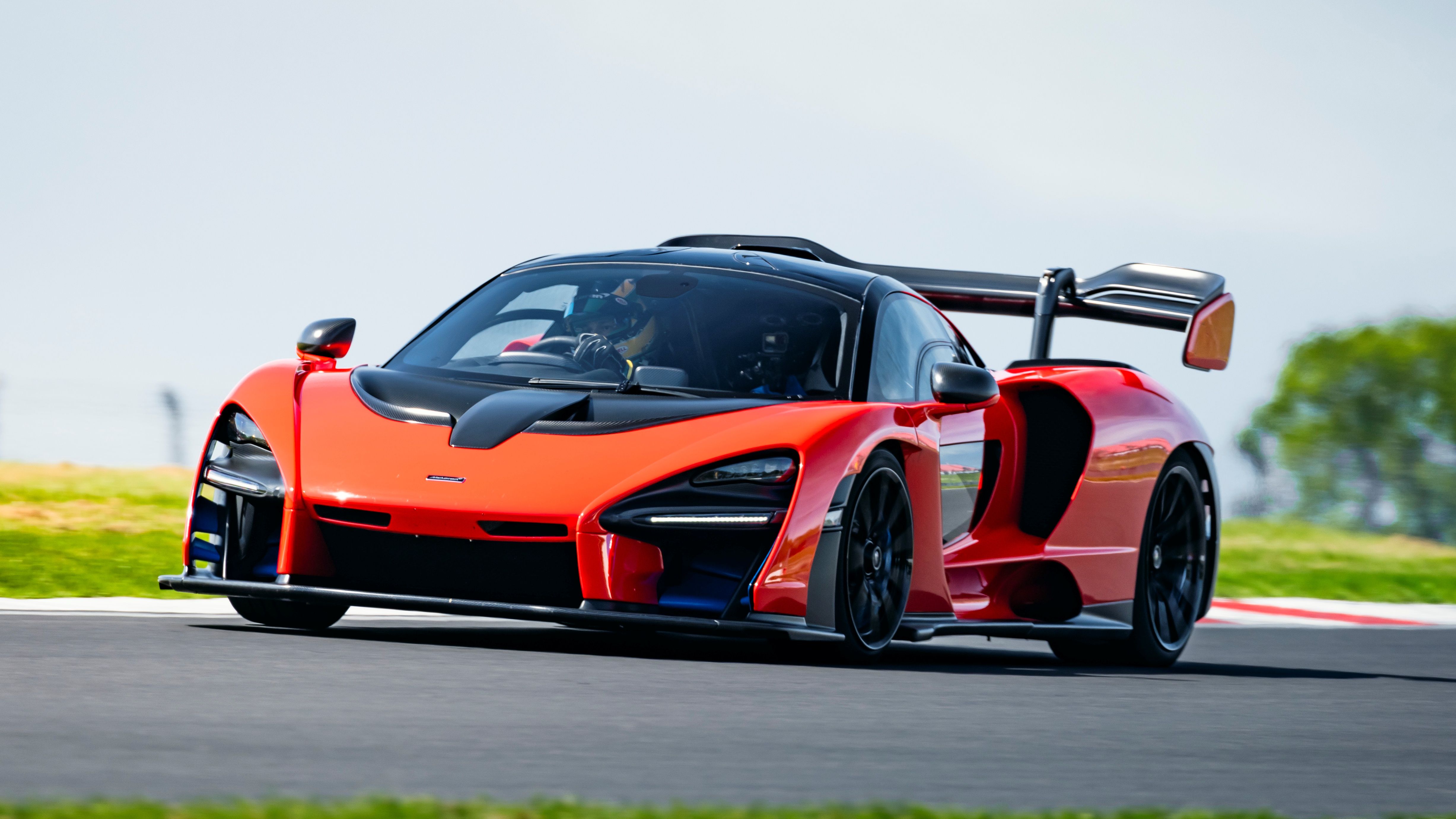 McLaren Senna